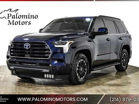 Used 2023 Toyota Sequoia SR5 w/ SR5 Premium Package AWD/4WD image 1