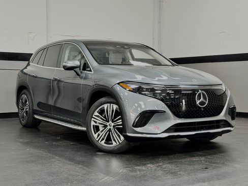 Certified 2023 Mercedes-Benz EQS 450+ 4MATIC SUV w/ Exclusive Trim Package image 2