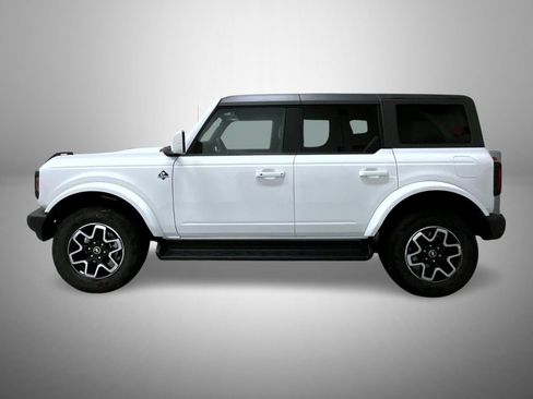 New 2025 Ford Bronco Outer Banks image 8