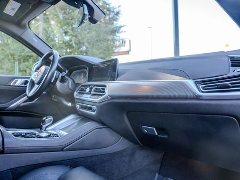 Used 2023 BMW X6 xDrive40i w/ M Sport Package image 23