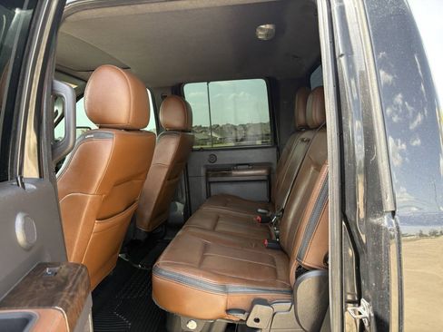 Used 2015 Ford F250 Platinum w/ FX4 Off-Road Package AWD/4WD image 6