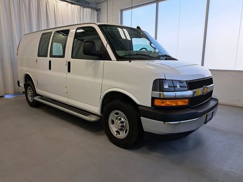Used 2024 Chevrolet Express 2500 w/ Driver Convenience Package image 3