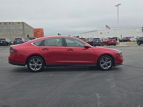 Used 2024 Honda Accord EX image 8