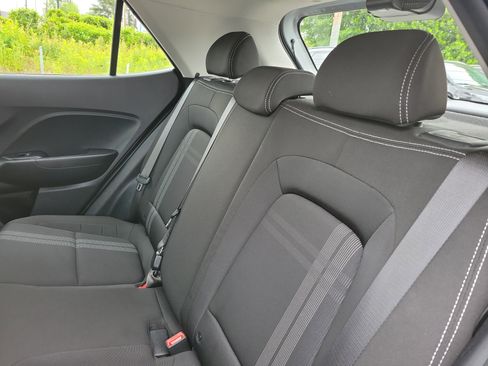 Used 2025 Hyundai Venue SEL FWD image 11