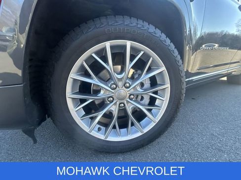 Used 2022 Jeep Grand Cherokee Summit w/ Adv Protech Group IV AWD/4WD image 35