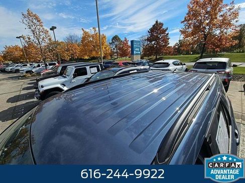 Used 2021 Ford Explorer XLT AWD/4WD image 6
