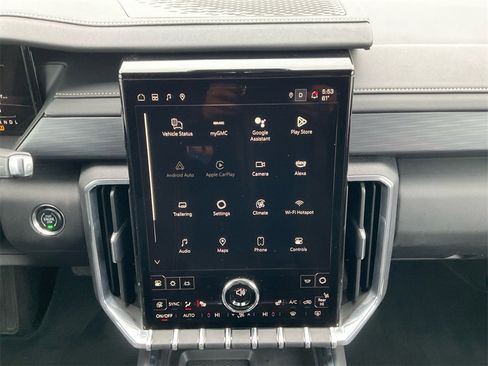 Used 2025 GMC Acadia Elevation image 12