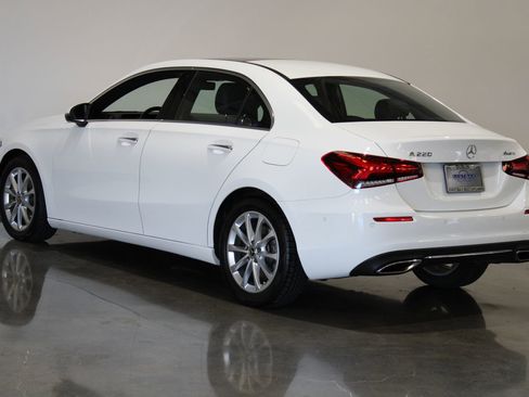 Used 2022 Mercedes-Benz A 220 4MATIC image 7