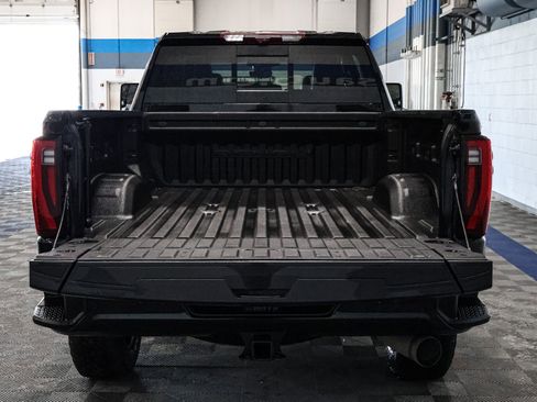 Used 2024 GMC Sierra 2500 Denali Ultimate w/ Max Trailering Package AWD/4WD image 17
