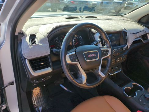 Used 2018 GMC Terrain SLT w/ Preferred Package FWD image 14