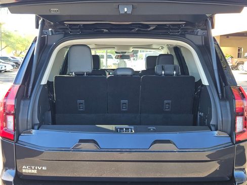 New 2025 Ford Expedition Active image 4