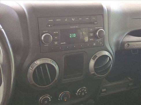 Used 2013 Jeep Wrangler Unlimited Sport w/ Connectivity Group AWD/4WD image 11