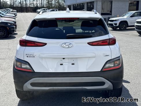 Used 2023 Hyundai Kona SEL w/ Convenience Package image 4
