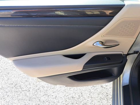 Used 2021 Lexus ES 350 w/ Premium Package image 7