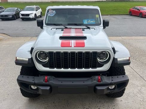 Used 2026 Jeep Wrangler Unlimited Rubicon w/ Steel Bumper Group AWD/4WD image 8
