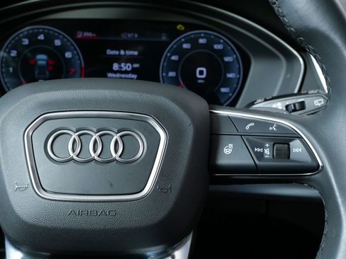 Used 2025 Audi Q5 2.0T Premium w/ Convenience Plus Package image 11