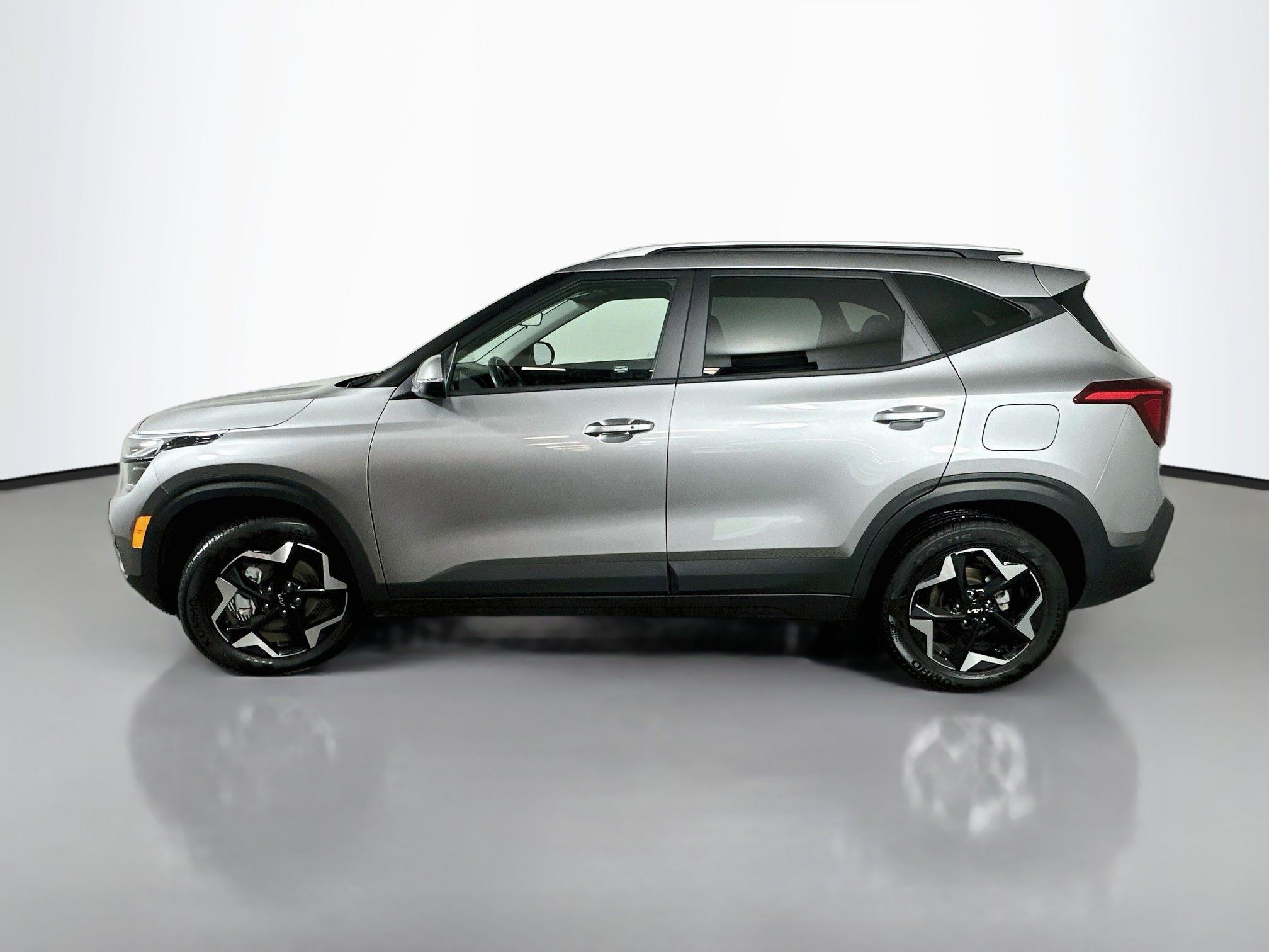 Certified 2026 Kia Seltos S FWD image 4