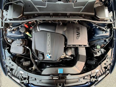 Used 2011 BMW 335i Convertible RWD image 17