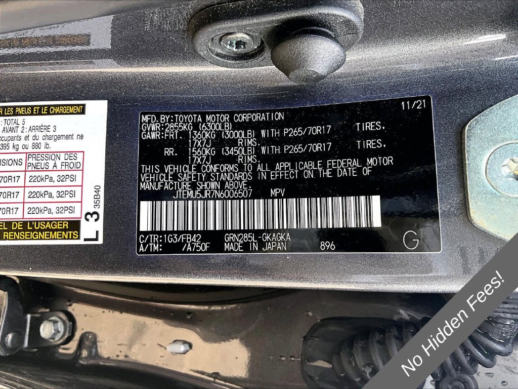 Used 2022 Toyota 4Runner SR5 AWD/4WD image 29