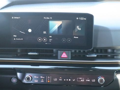 Used 2025 Kia Carnival SX Prestige image 14