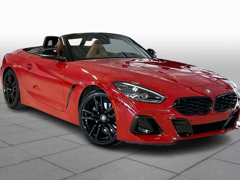 Certified 2024 BMW Z4 sDrive30i w/ Premium Package image 3
