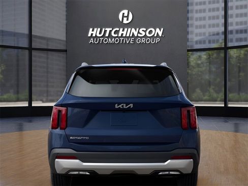 New 2024 Kia Sorento S image 9