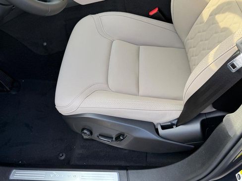 New 2026 Volvo XC90 T8 Plus image 11
