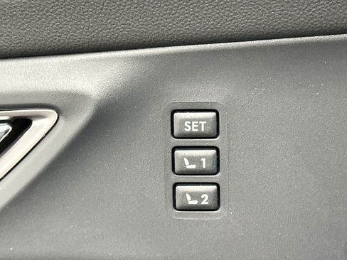 New 2026 Subaru Ascent Limited image 41