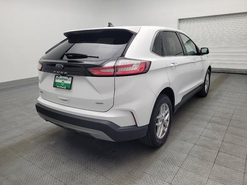 Used 2024 Ford Edge SEL image 9