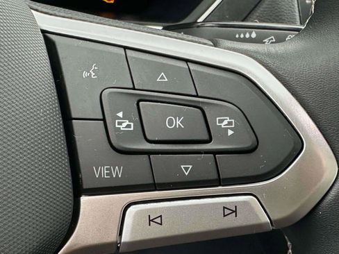 Certified 2023 Volkswagen Tiguan SE image 21