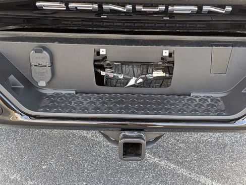 New 2026 GMC Canyon AT4 AWD/4WD image 28
