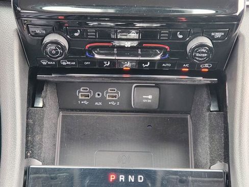 Used 2022 Jeep Grand Cherokee L Laredo w/ Luxury Tech Group I AWD/4WD image 18