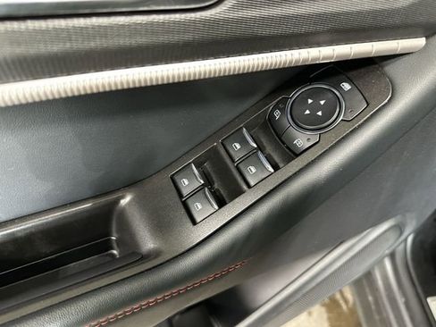 Used 2025 Ford Explorer ST-Line AWD/4WD image 19