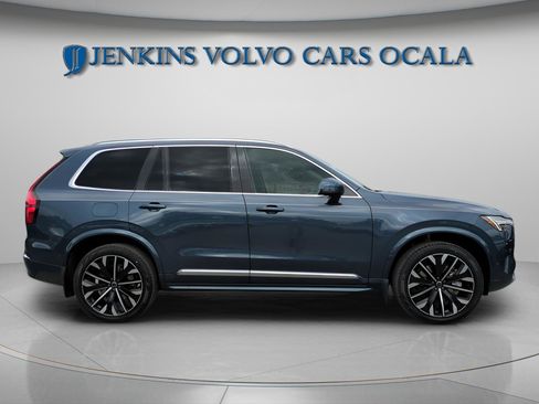 New 2026 Volvo XC90 T8 Ultra w/ Protection Package Premier image 9
