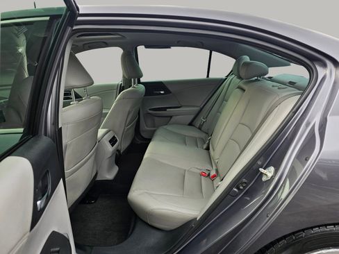 Used 2015 Honda Accord EX-L image 22