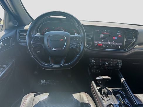 Used 2024 Dodge Durango GT RWD image 18