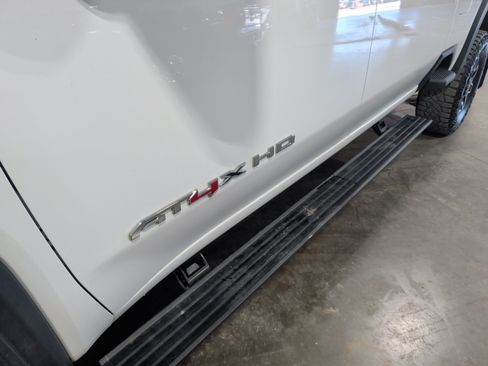 Used 2024 GMC Sierra 2500 AT4X AWD/4WD image 8