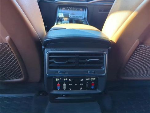 Used 2021 Audi Q7 2.0T Premium Plus w/ Executive Package image 15