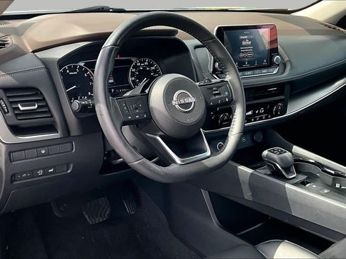 Certified 2023 Nissan Rogue SV w/ SV Premium B Package AWD/4WD image 18