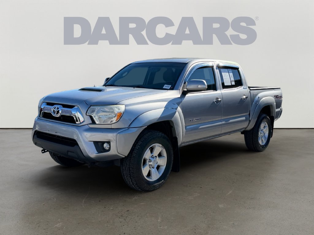 Used 2015 Toyota Tacoma 4x4 Double Cab w/ TRD Sport Package image 3