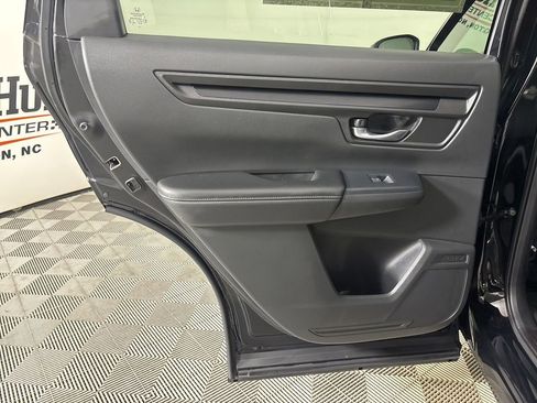 Used 2025 Honda CR-V EX image 20