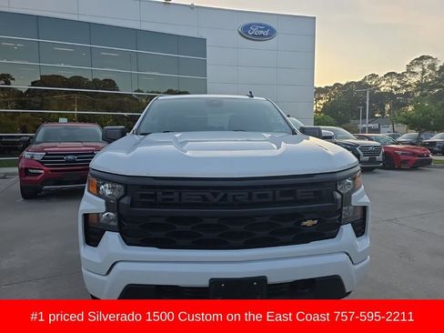 Used 2024 Chevrolet Silverado 1500 Custom AWD/4WD image 3