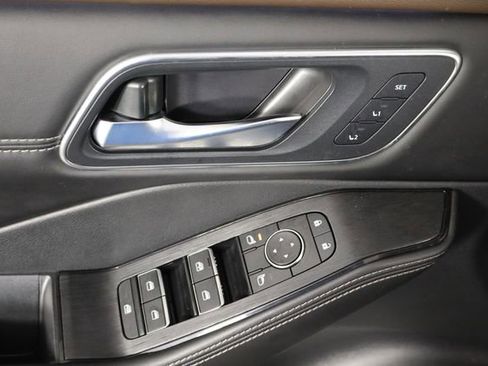 Used 2023 Nissan Rogue Platinum w/ Platinum Premium Package FWD image 20