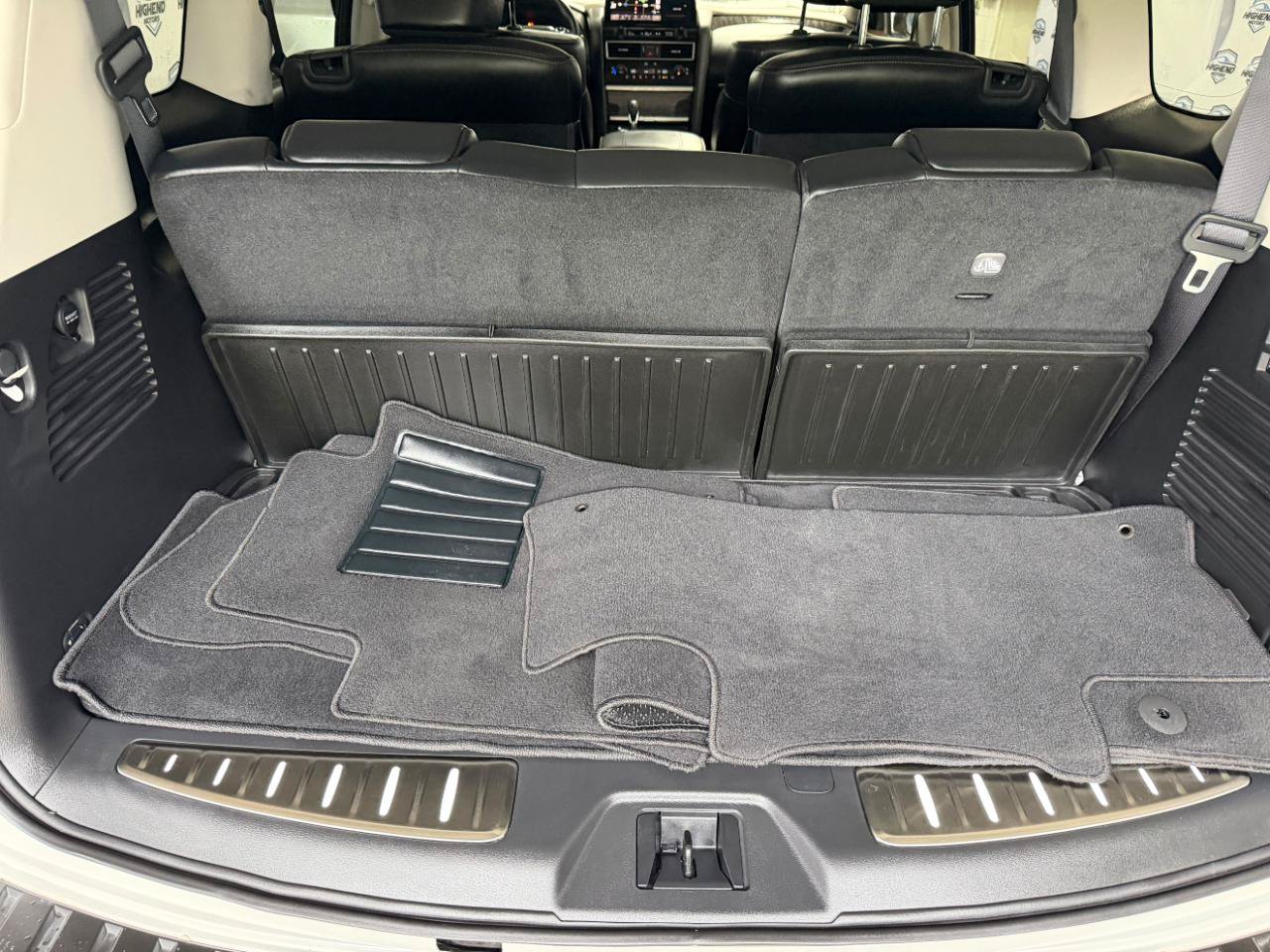 Used 2024 Nissan Armada Platinum w/ Captain's Chairs Package AWD/4WD image 22