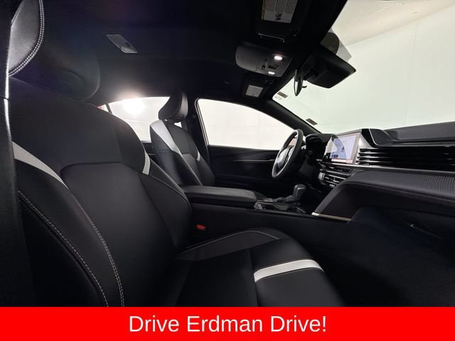 Used 2026 Toyota Camry SE FWD image 25