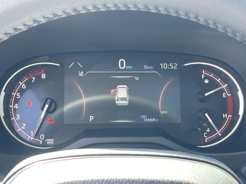 Used 2025 Toyota RAV4 XLE Premium image 21