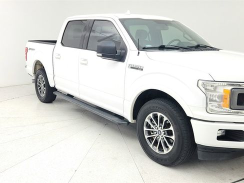Used 2018 Ford F150 XLT w/ Equipment Group 302A Luxury image 9