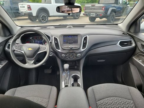 Used 2022 Chevrolet Equinox LT FWD image 10