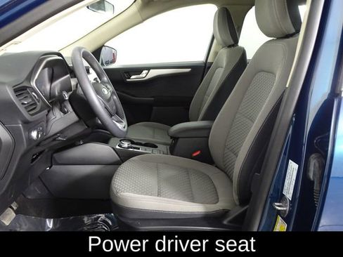 Used 2020 Ford Escape SE image 10