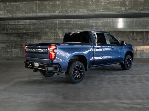 Used 2022 Chevrolet Silverado 1500 Custom Trail Boss w/ Safety Confidence Package image 9